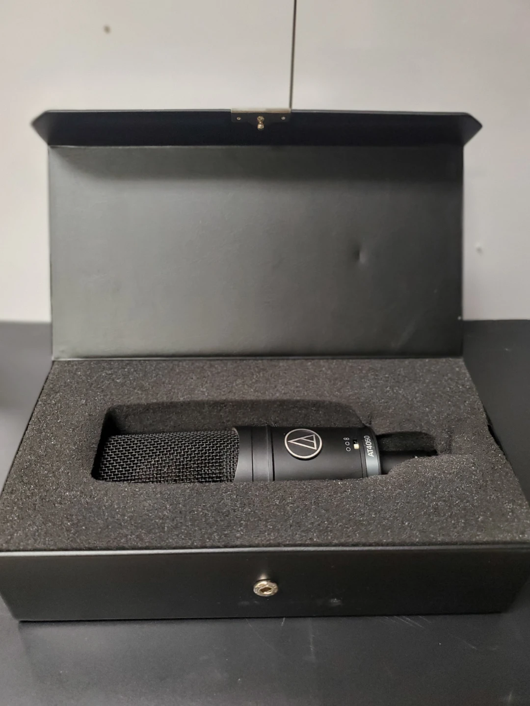 Audio-Technica AT4050 Studio Microphone - photo 4