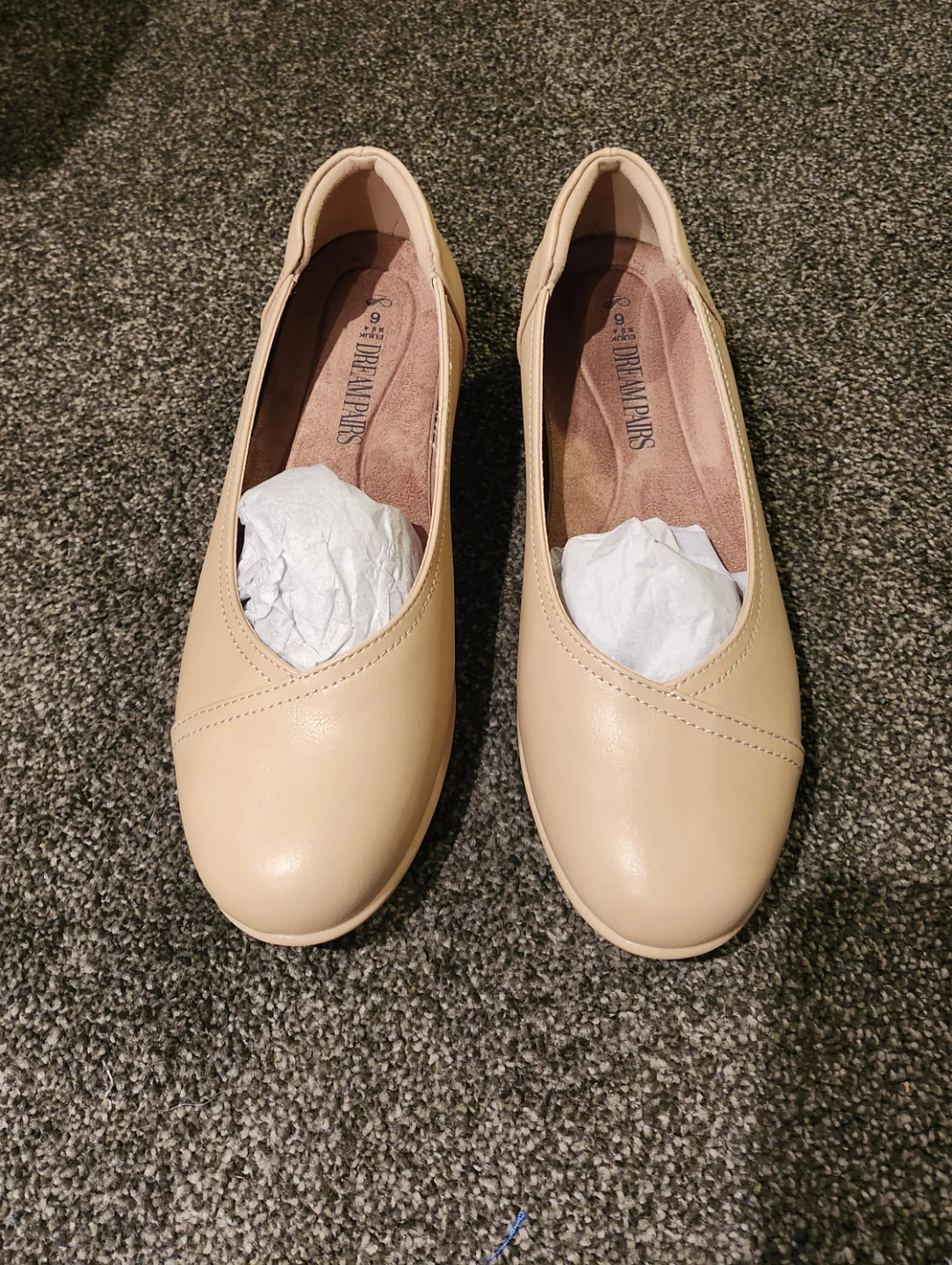 Dream Pairs Beige Flats Size 6 🏈 - photo 3