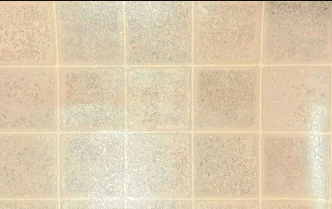 🛠Vinyl Flooring Roll 6' Long x 3.21' Wide🛠 - photo 2