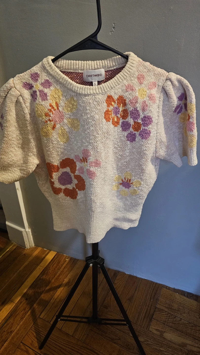 Driftwood Floral Short Sleeve Sweater - photo 3