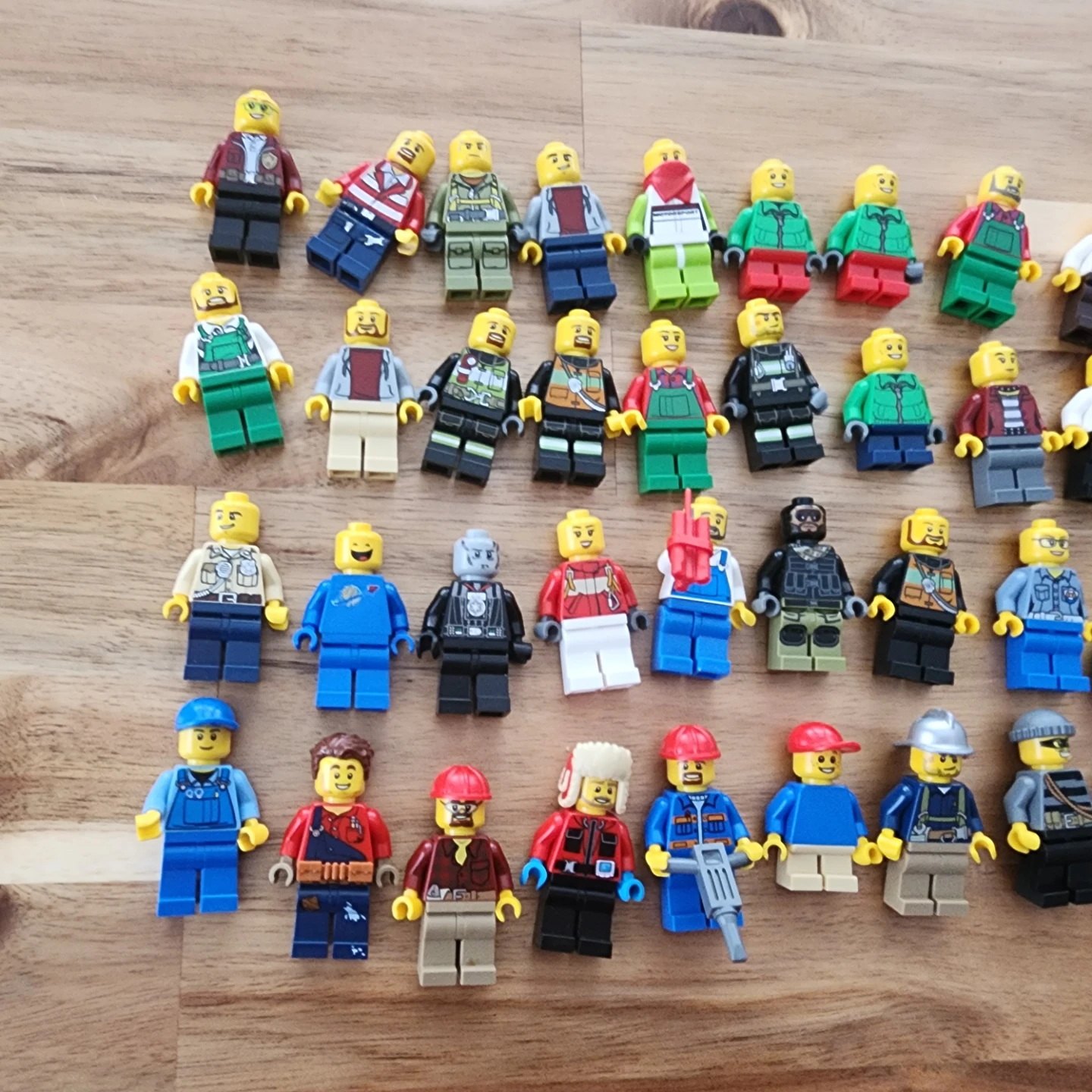 Assorted LEGO Minifigures (rare?) - photo 2