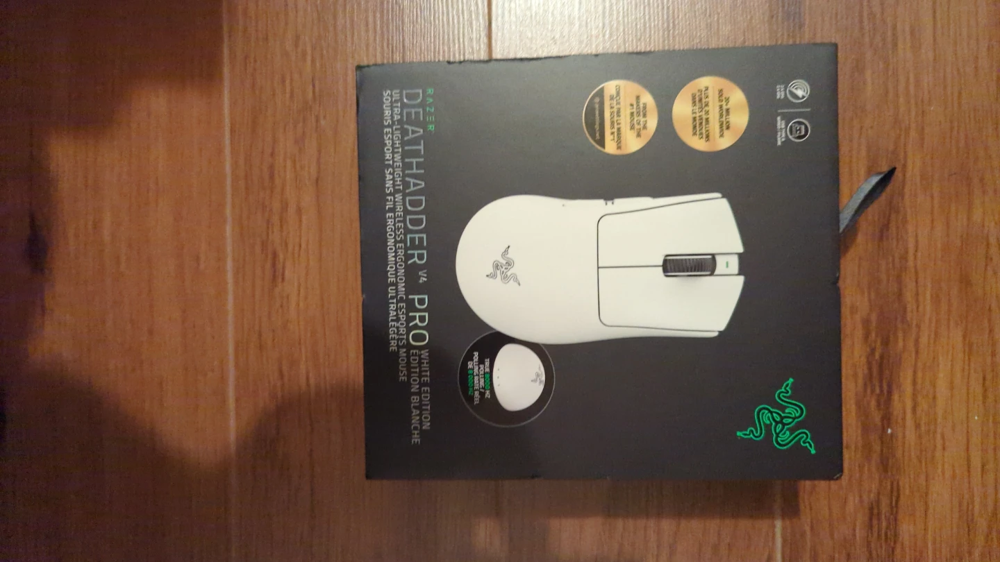 Razer deathadder v4 pro white edition  new open box