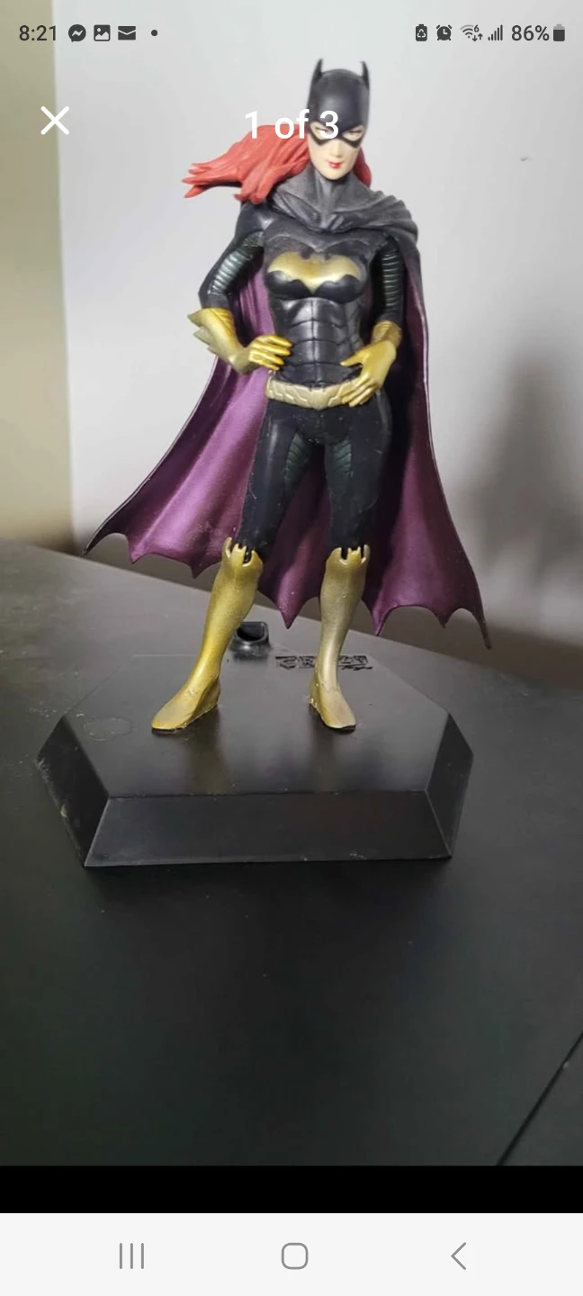 DC Comics Batgirl Figure