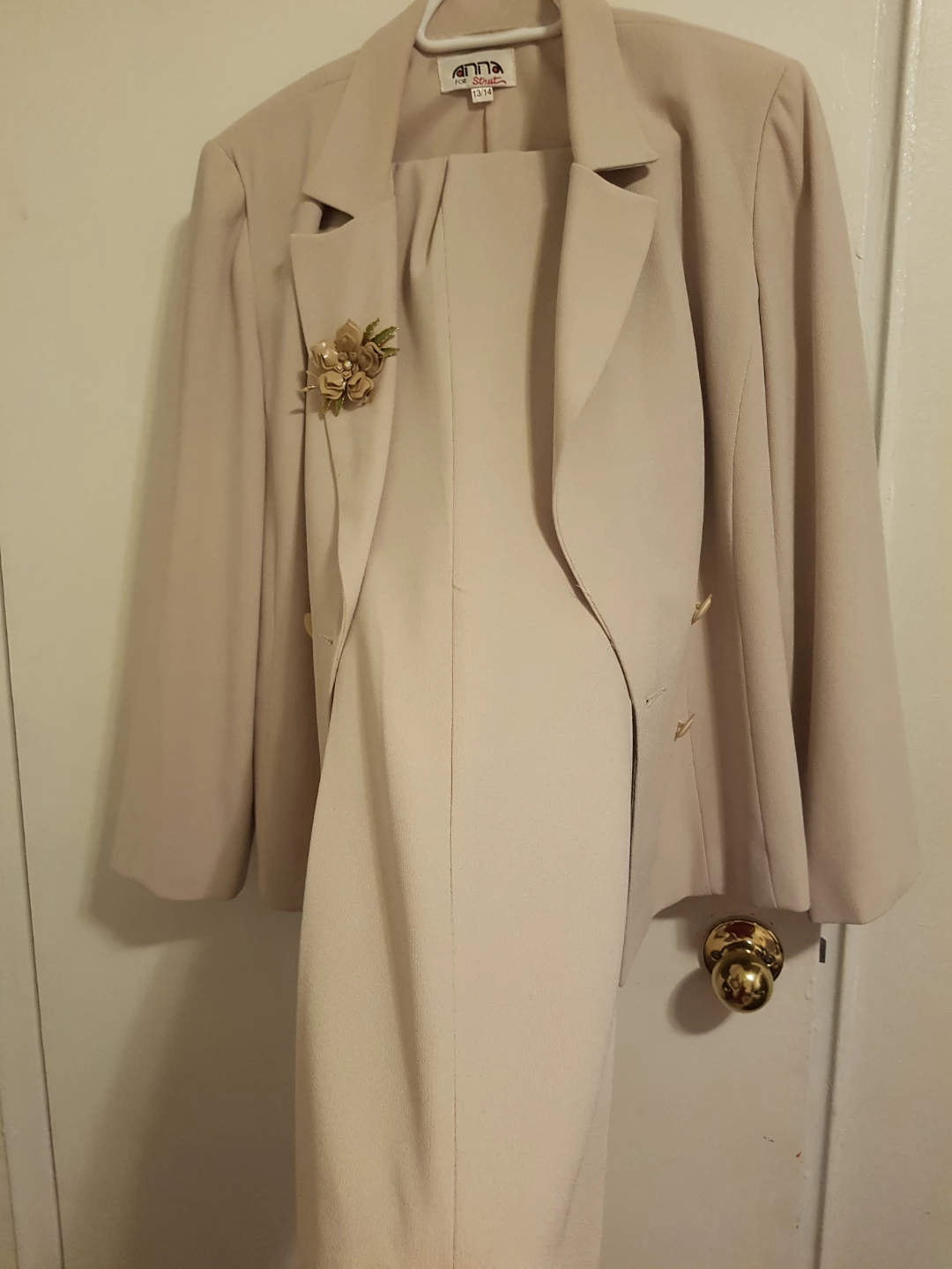 7 sets of Suit for $25 - photo 2