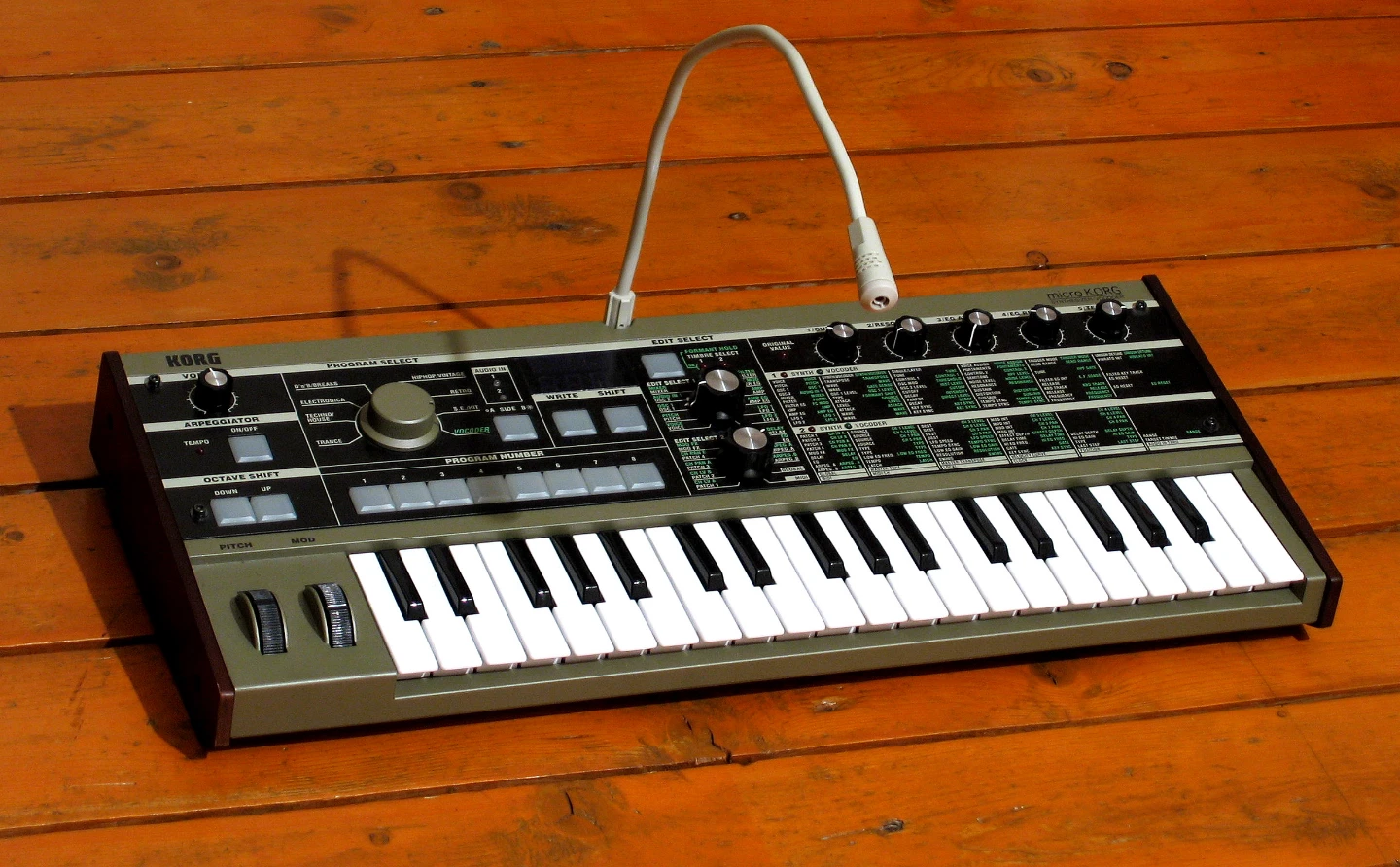 Korg MicroKORG 37-Key Synthesizer/Vocoder - photo 3