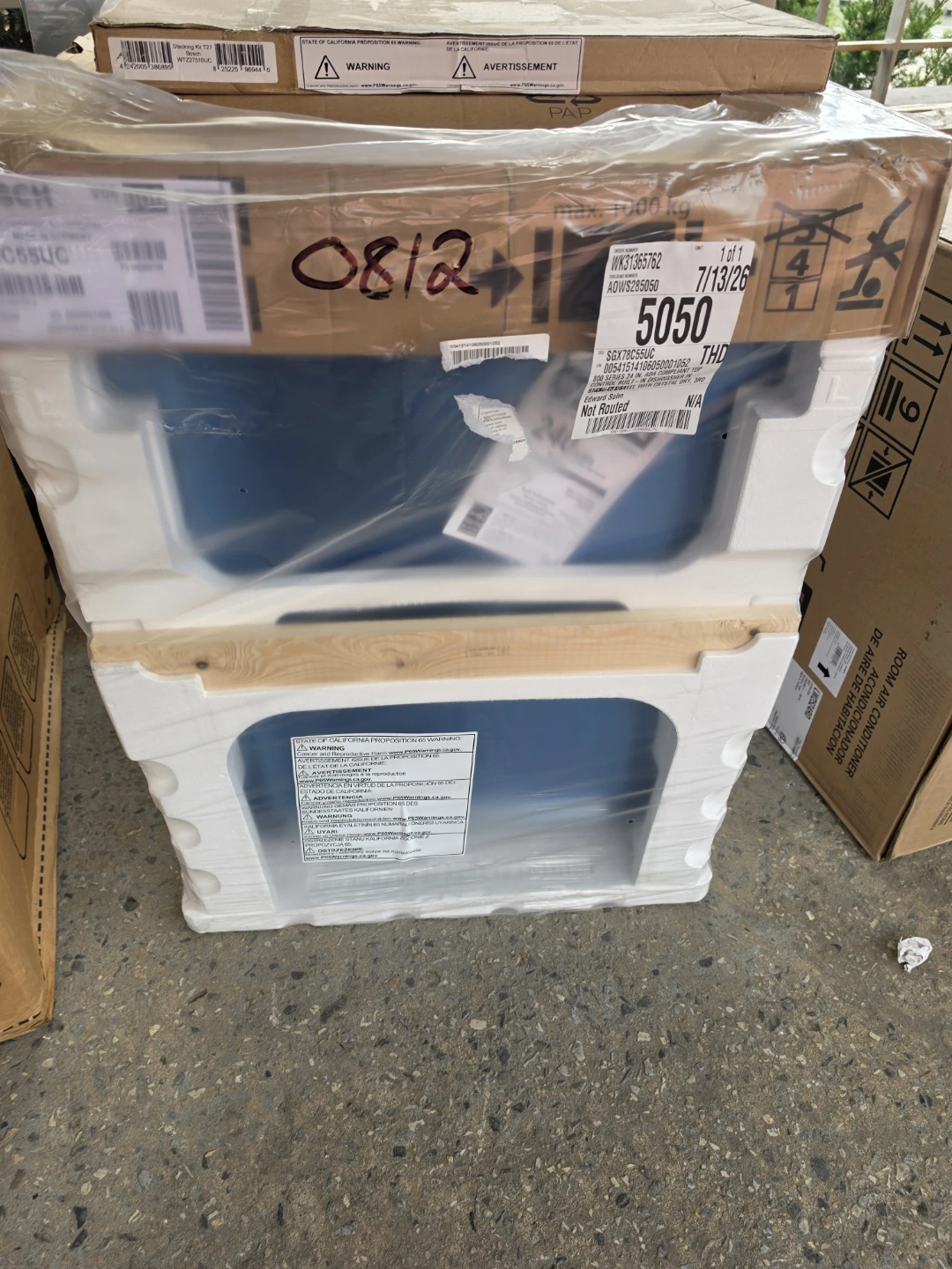 New Bosch 800 Series 24 in. Dishwasher ADA Height - photo 2