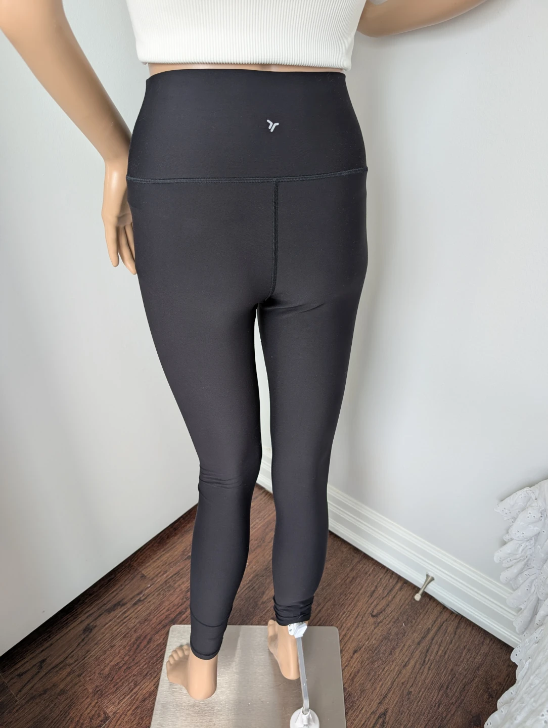 Old Navy Active High-Rise Leggings - Black - Size S - photo 3