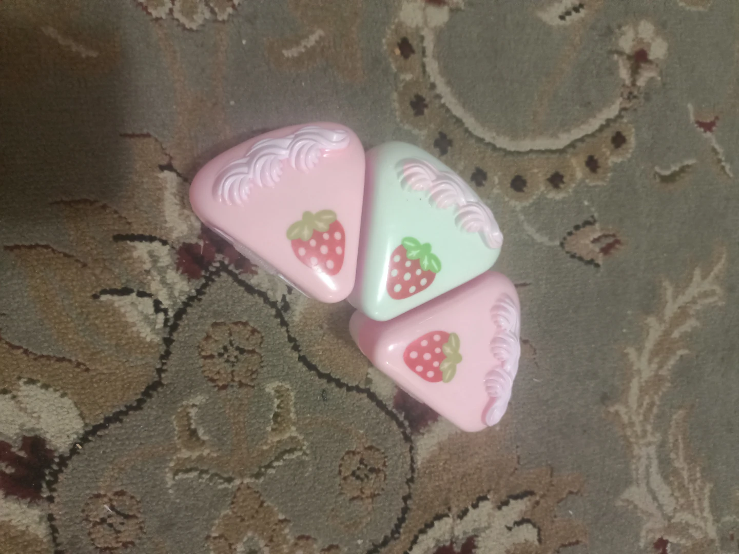 Strawberry Cake Toy Pieces🏈