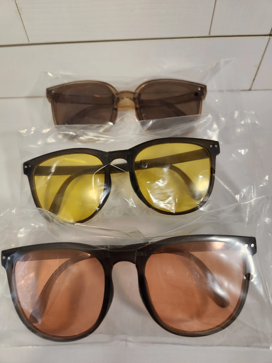🏈 Set of 3 Folding Sunglasses - photo 3