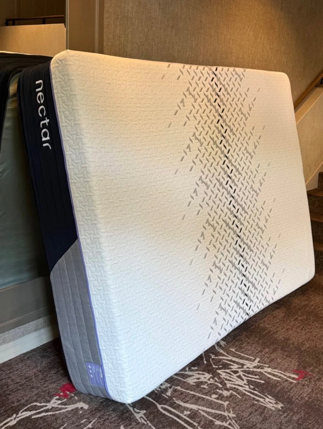 Nectar Luxe Hybrid Mattress - photo 2