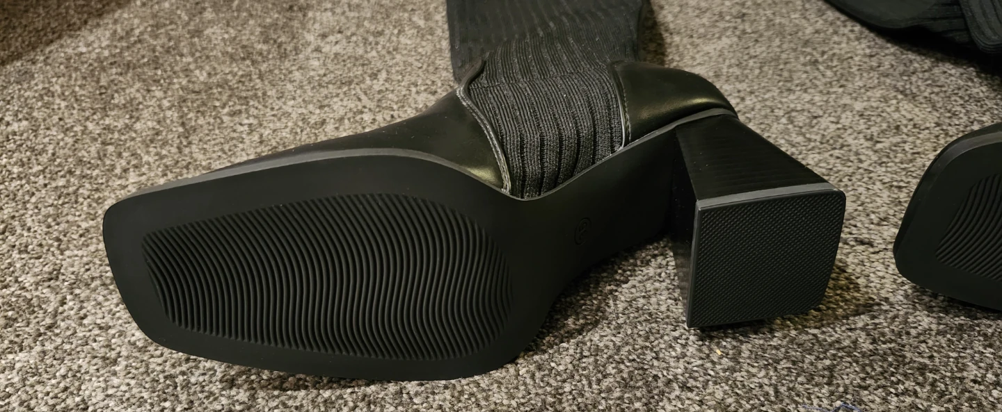 Black Knitted Knee-High Block Heel Boots 🏈 - photo 5