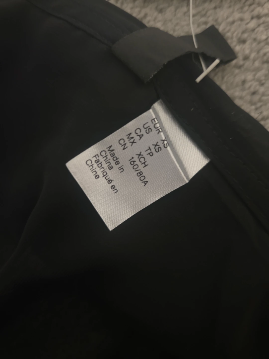 H&M black off the shoulder top - photo 3
