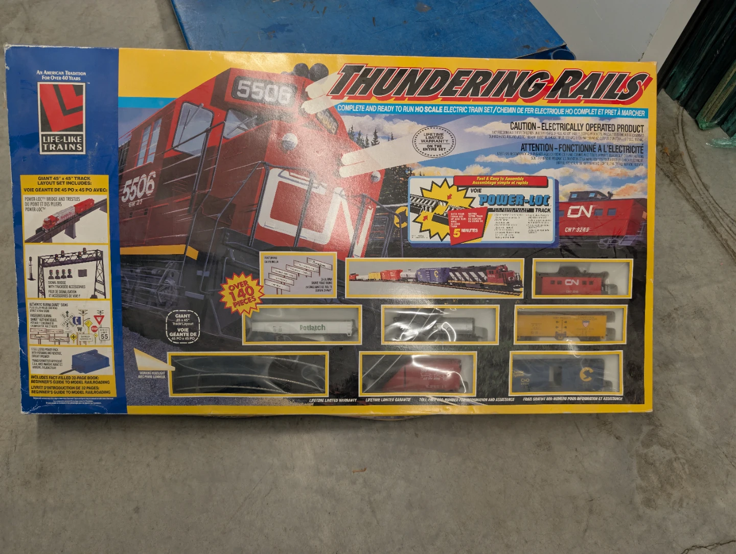 Life-Like Trains Thundering Rails HO Scale Set