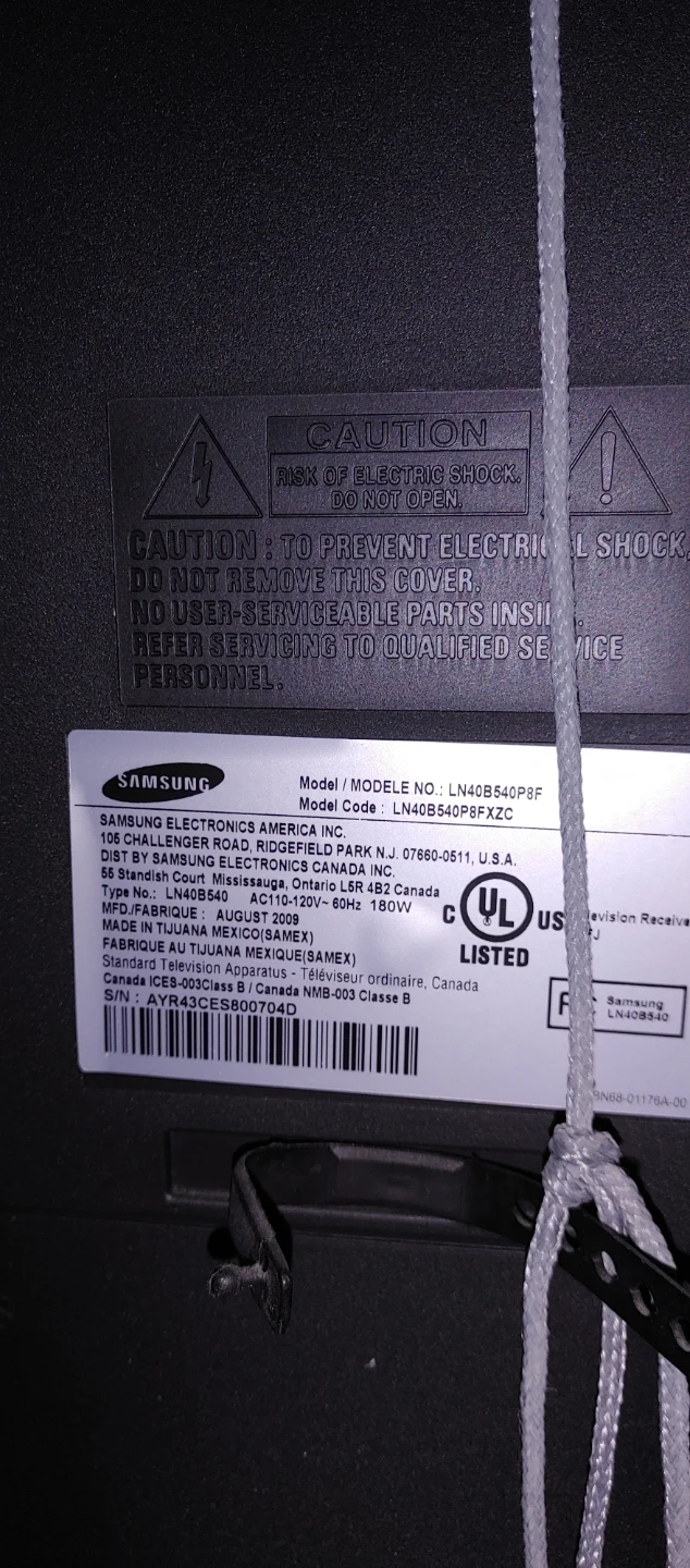 Samsung 40-inch LCD TV - photo 5