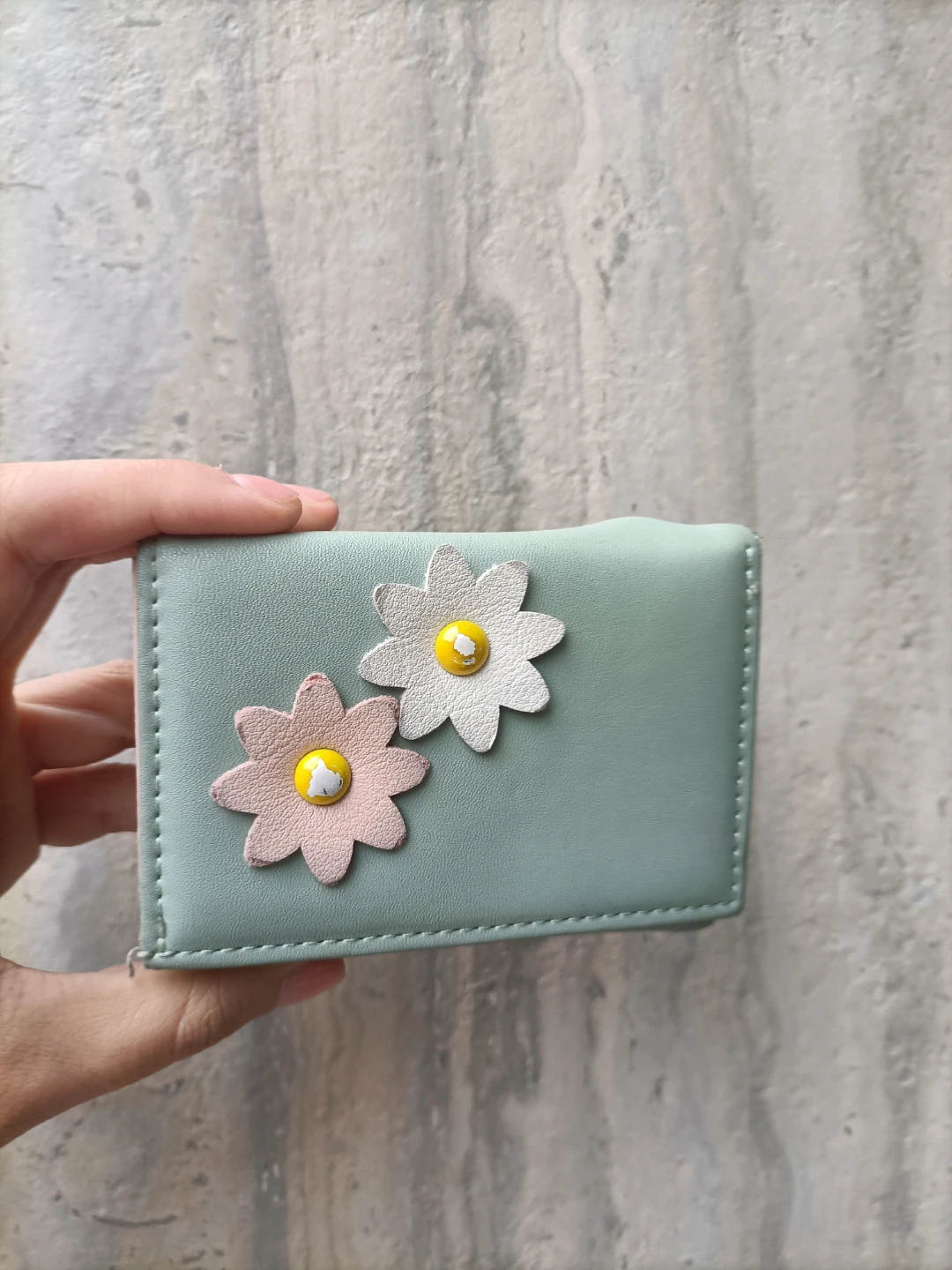 🏈Light green floral wallet