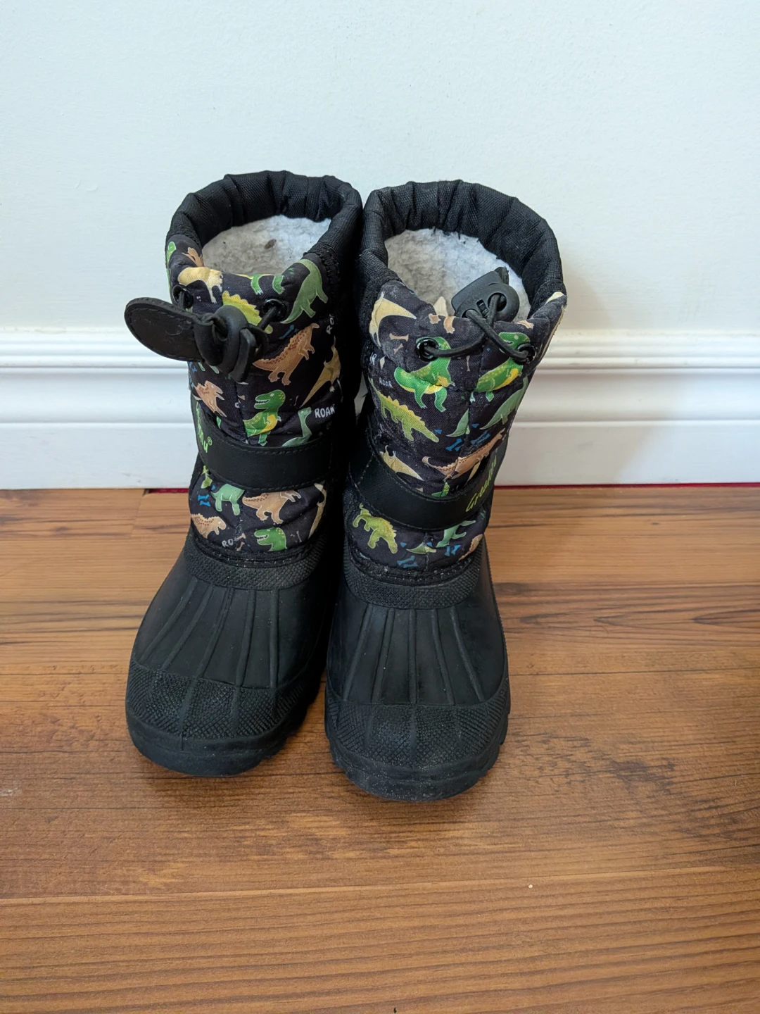 🏈Kids insulated Dinosaur Winter Boots Size 10