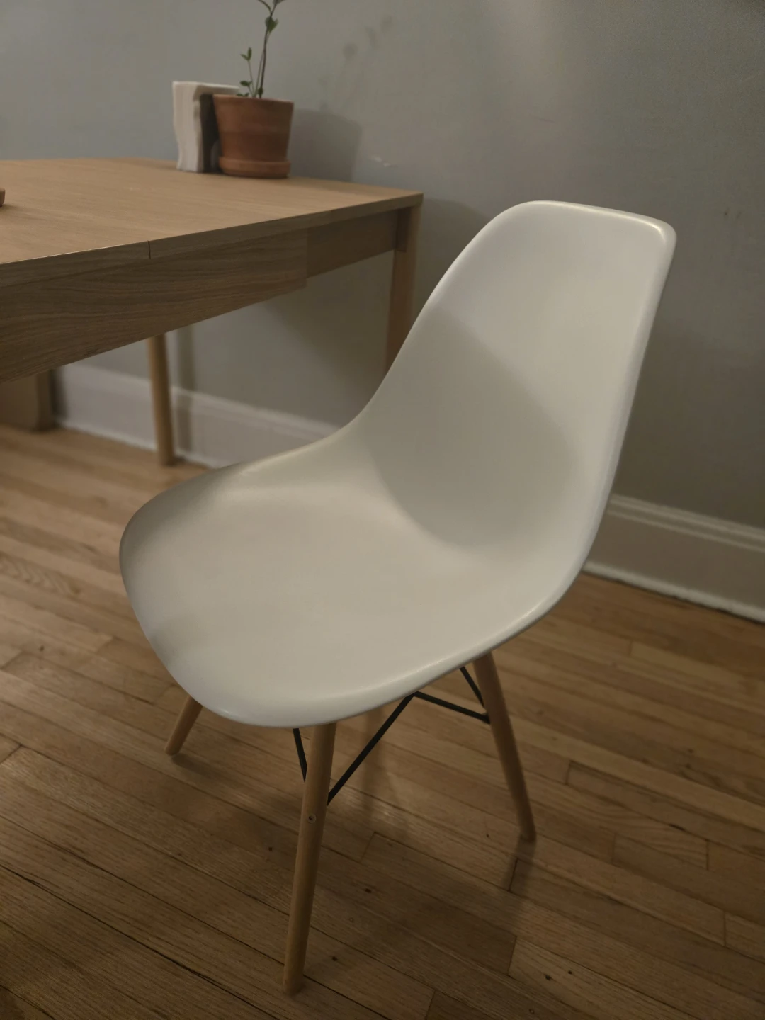 Structube Eiffel Dining Chairs - photo 3
