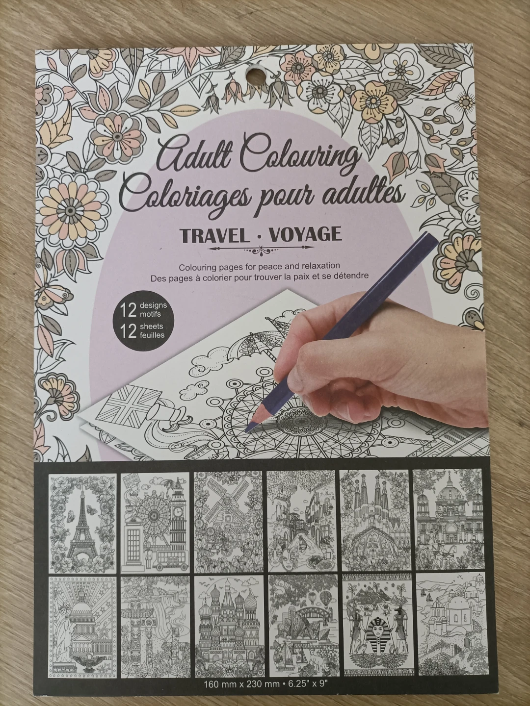 Adult Colouring Book 🏈