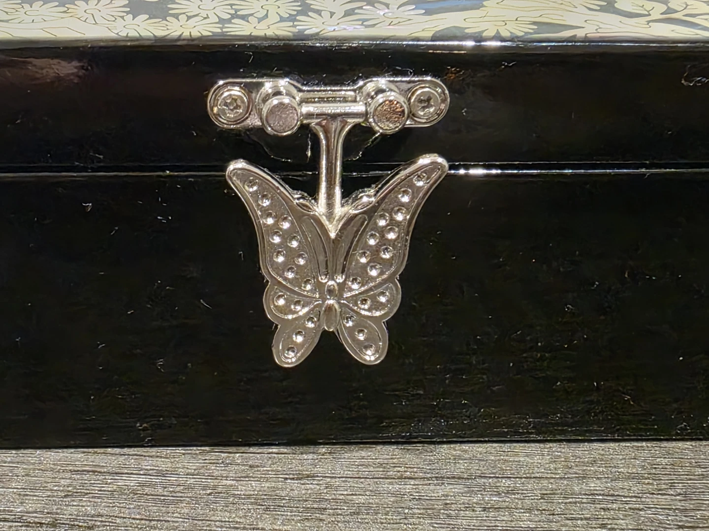 Korean Mother of Pearl Jewelry Box - photo 4