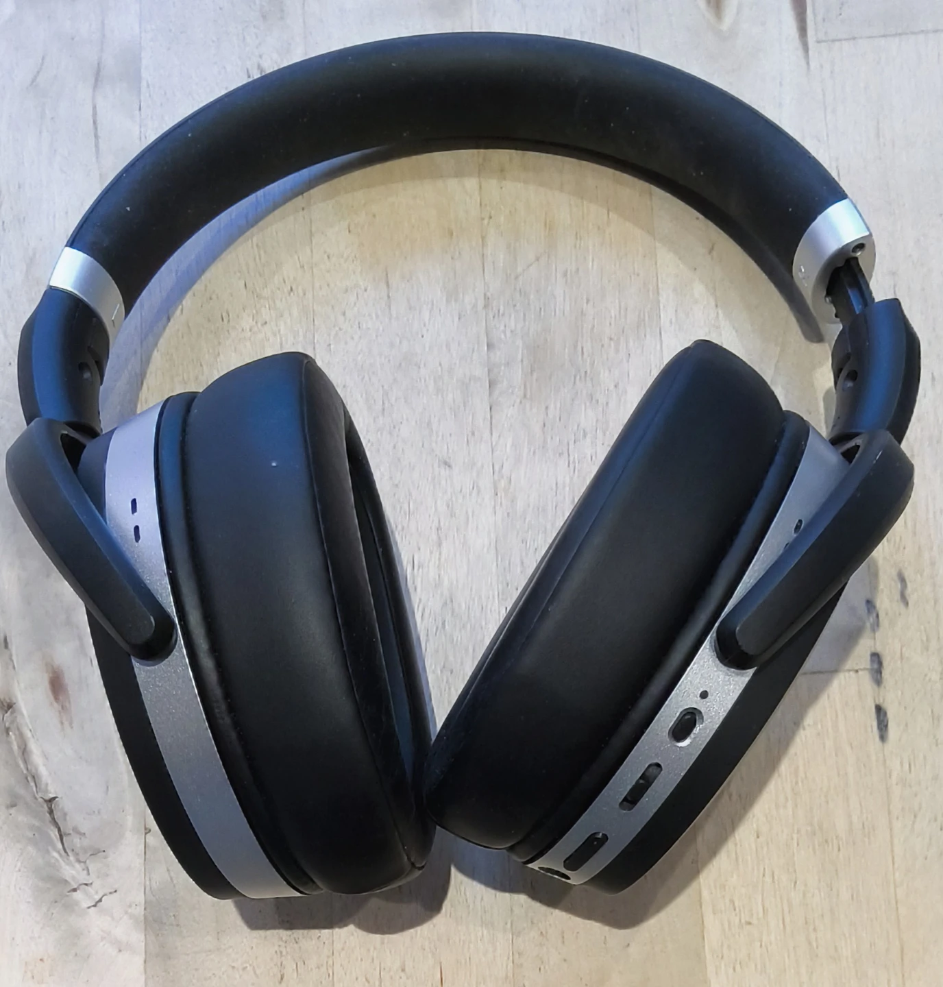 Sennheiser HD 4.40BT Headphones