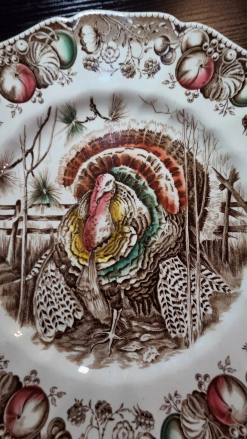 Johnson Bros His Majesty Turkey Plates - photo 3