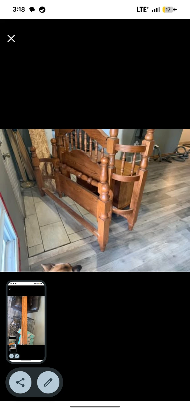 Solid Oak Bed Frame and Two Nightstands - photo 3