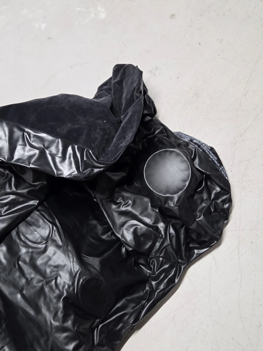 Black Inflatable Air Mattress - photo 2