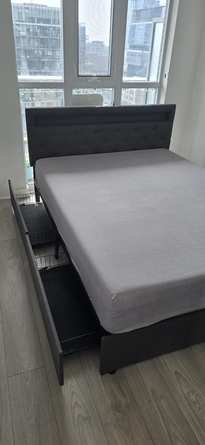 Excellent Condition Queen Storage Bed with LED & 4 Drawers - photo 3