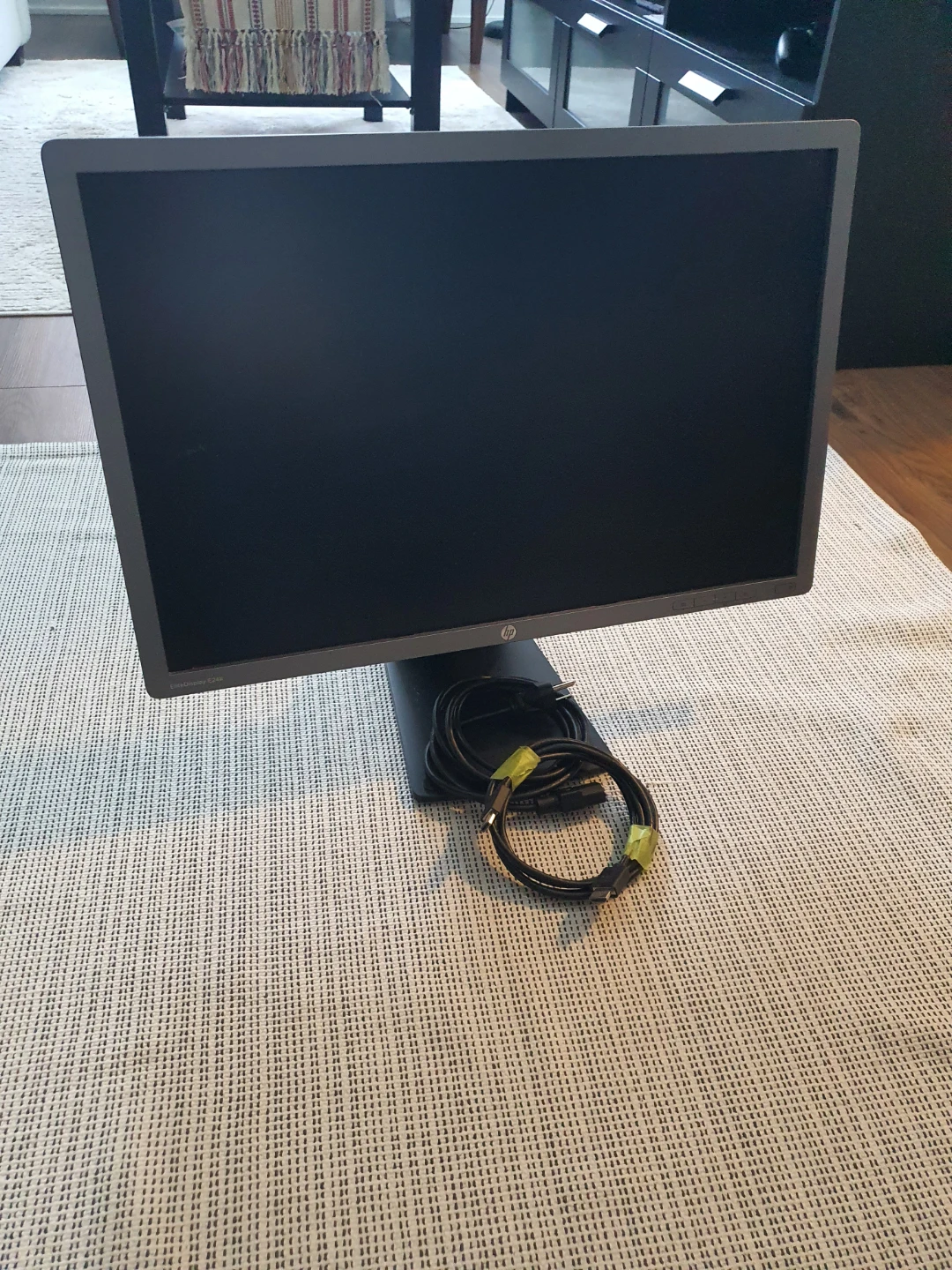 HP EliteDisplay E241i 24-inch Monitor - photo 3