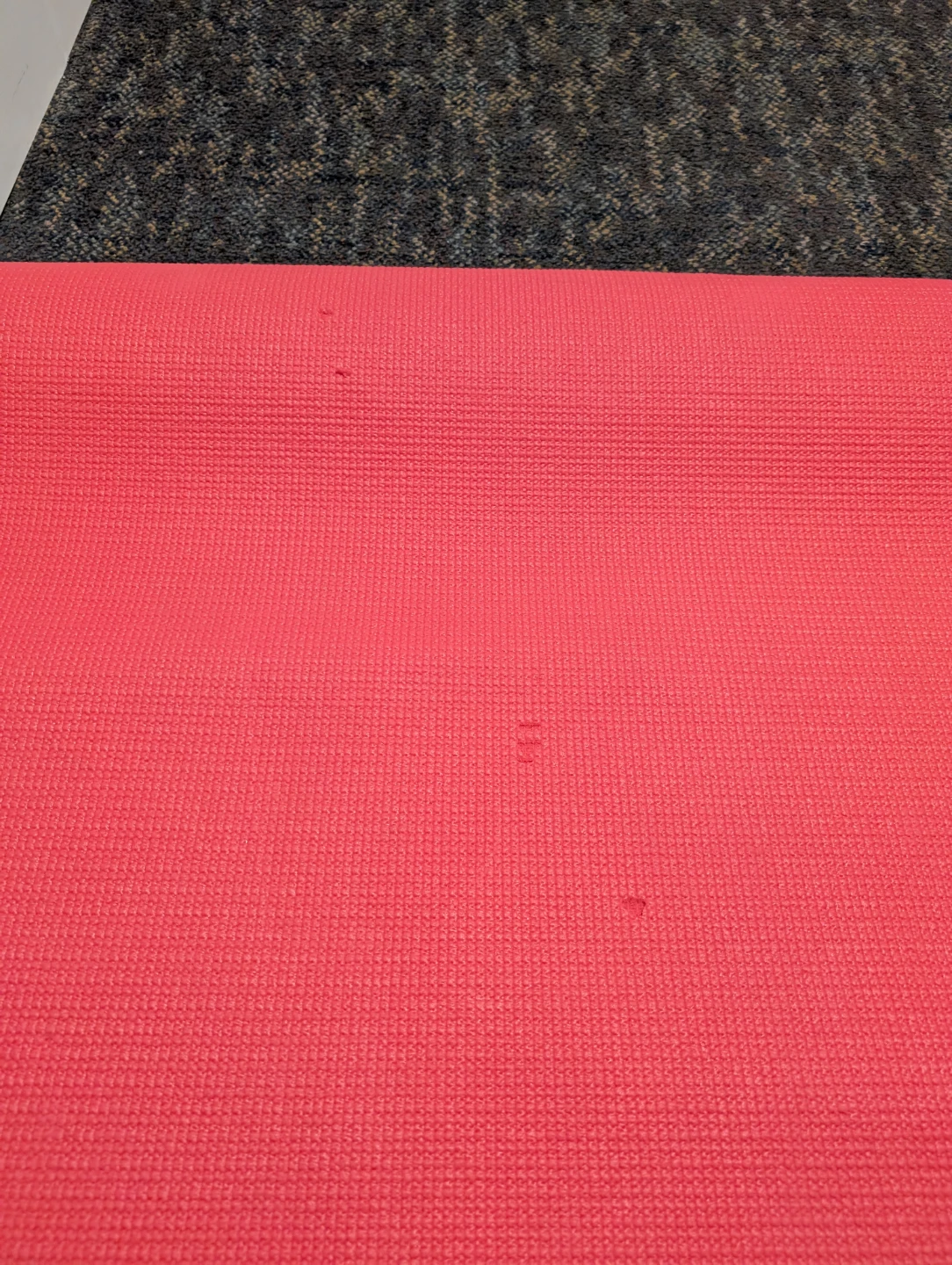 Mind Reader Pink Yoga Mat some peels - photo 2