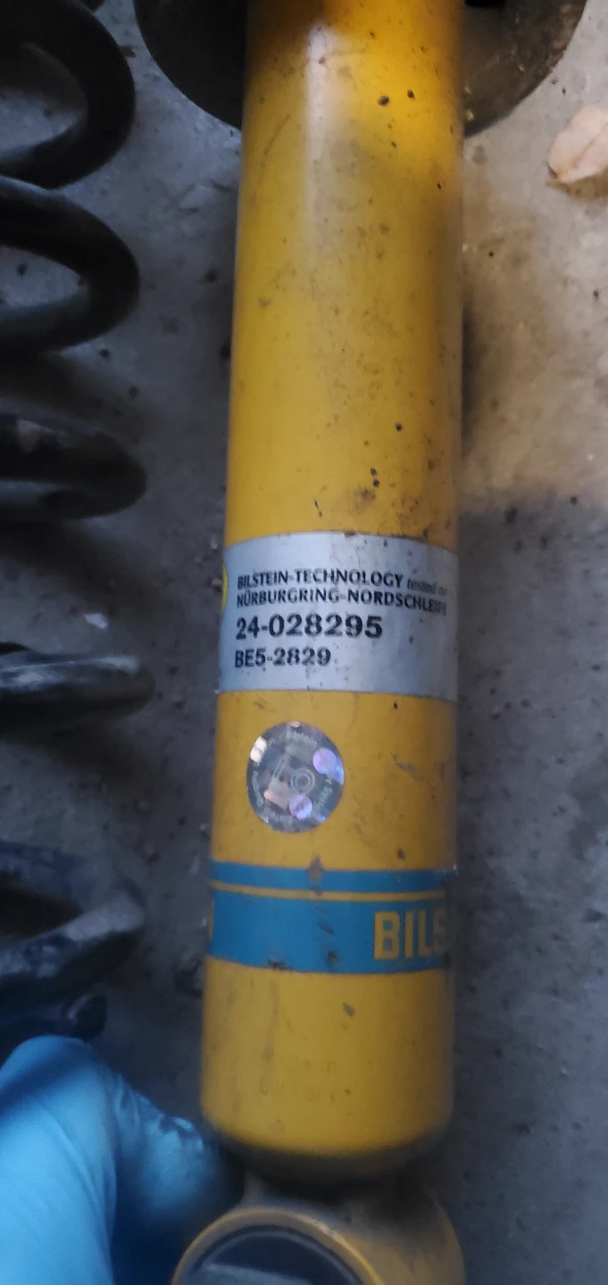E39 BMW 540/M5 Bilstein Shock Absorbers and Springs - photo 2