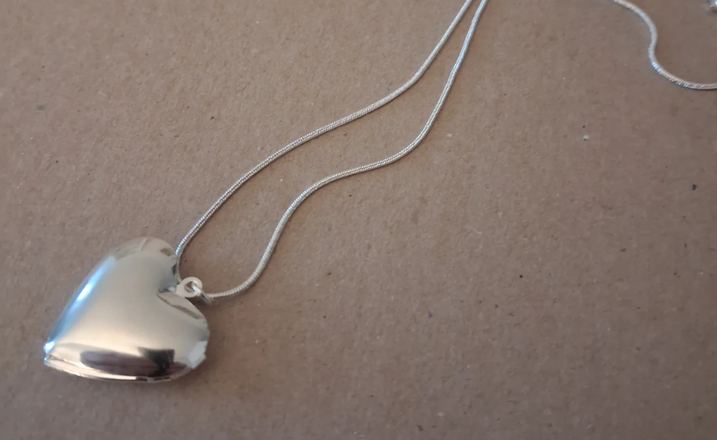 Heart Locket Necklace and Opal Ring Set - photo 5
