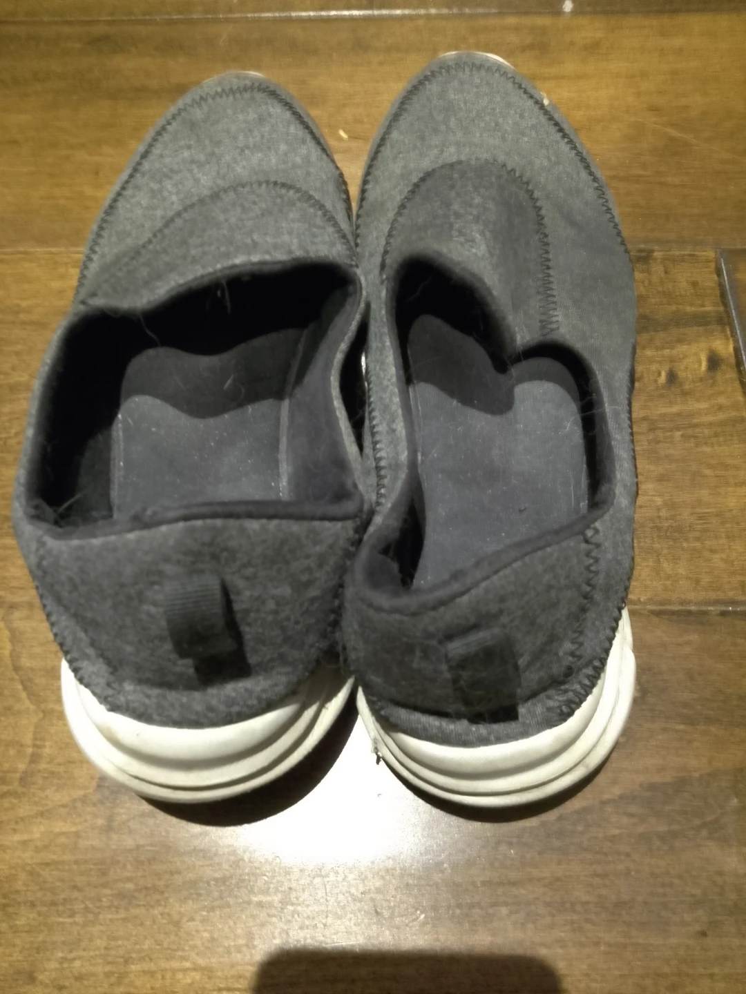 Grey colour cotton shoes 🏈