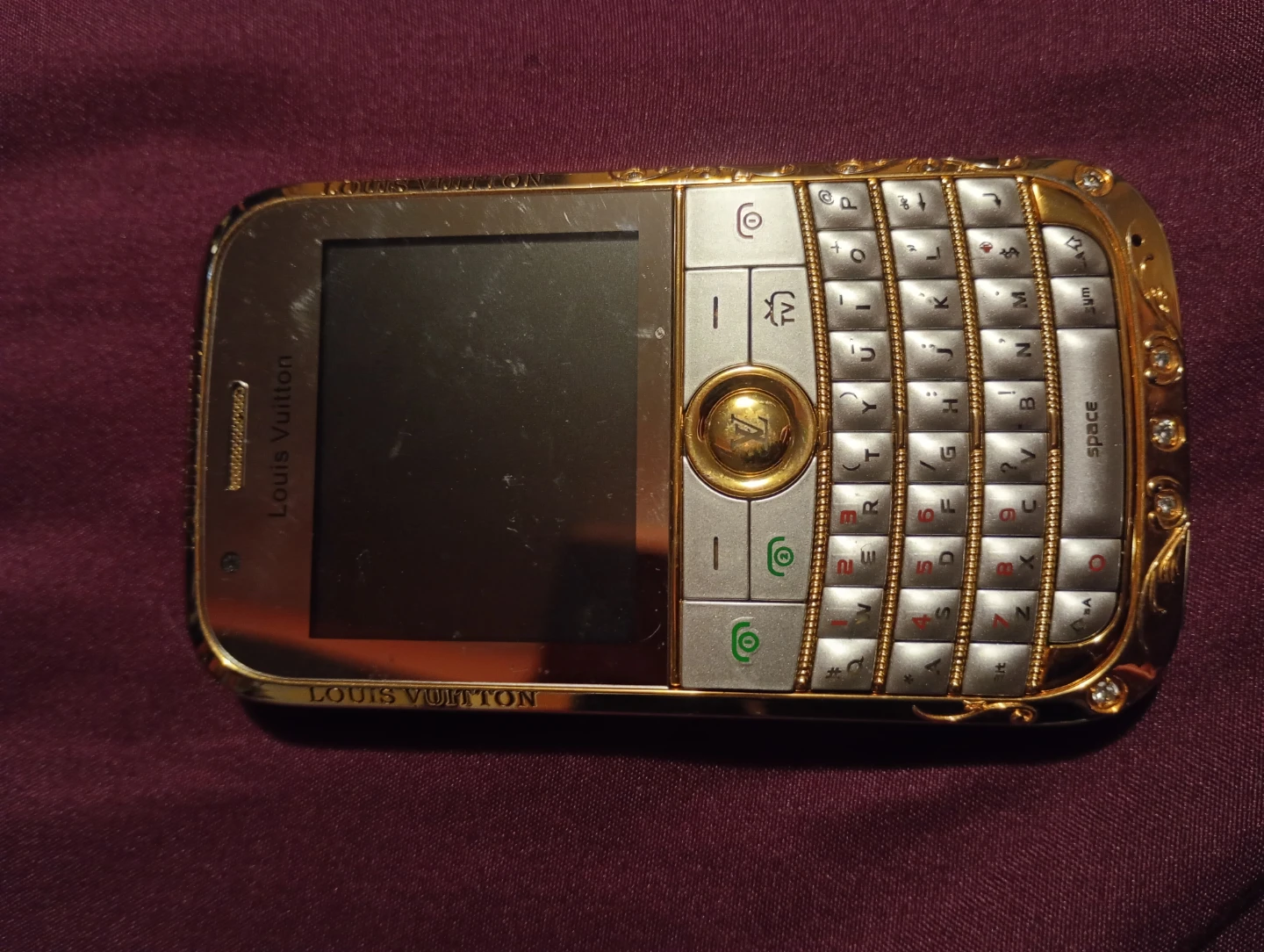 Louis Vuitton branded mobile phone - photo 2