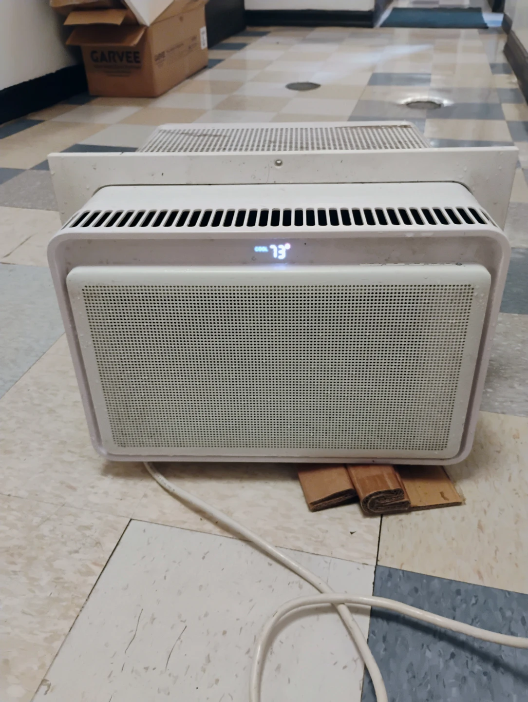 Air conditioner - photo 2
