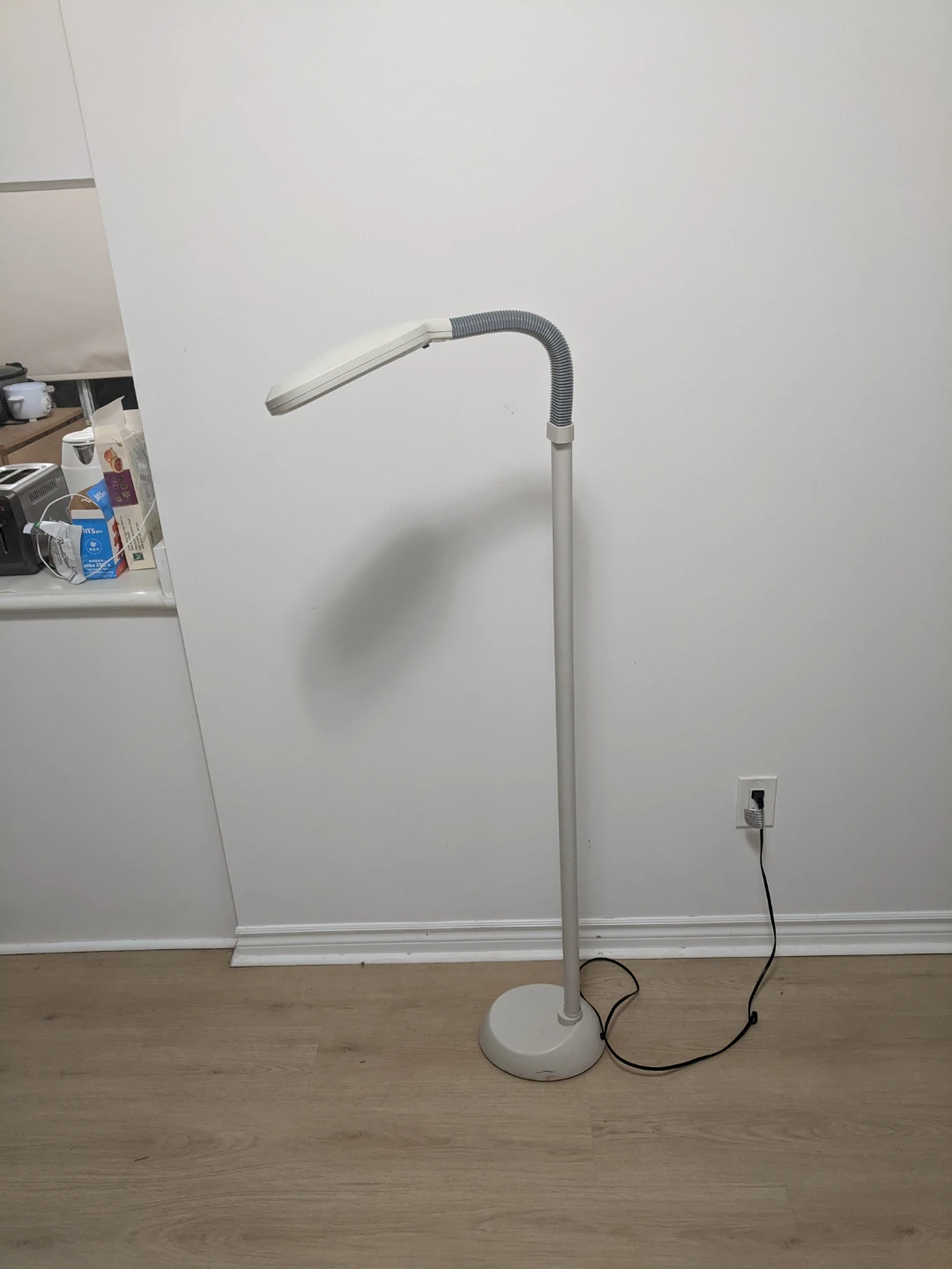 Adjustable Floor Lamp - photo 5