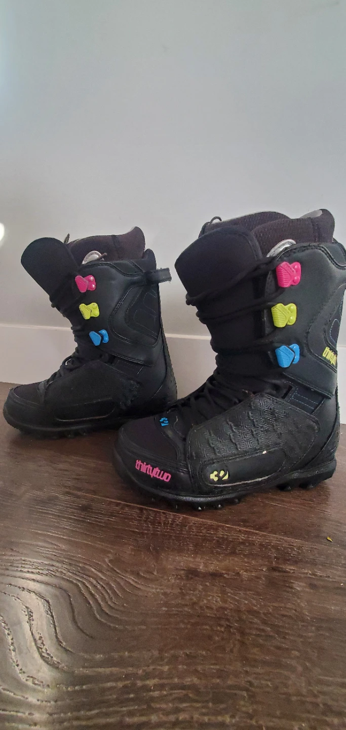 ThirtyTwo W's Lashed Snowboard Boots Size 6-7