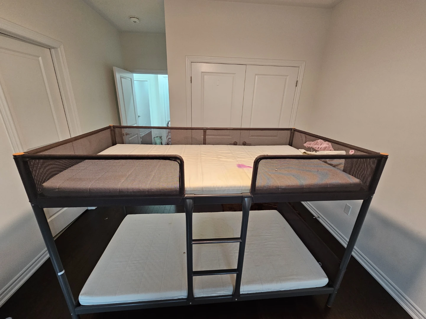 IKEA TUFFING Bunk Bed + 2 Mattresses - photo 5