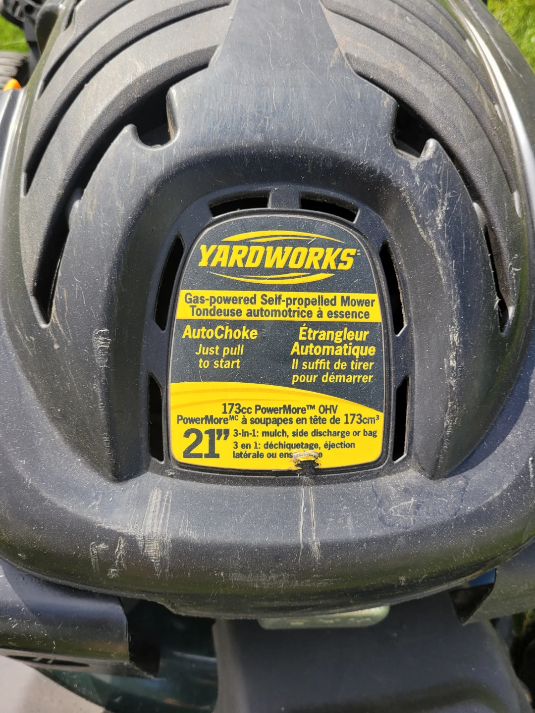 Yardworks 21 inch Self-Propelled Gas Mower - photo 2