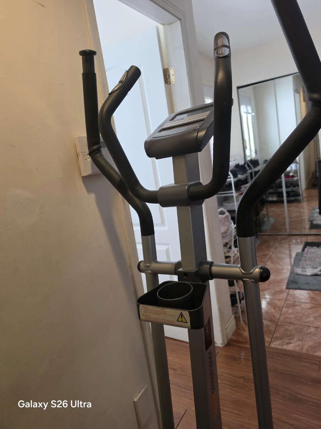 Exercise  treadmill - photo 2