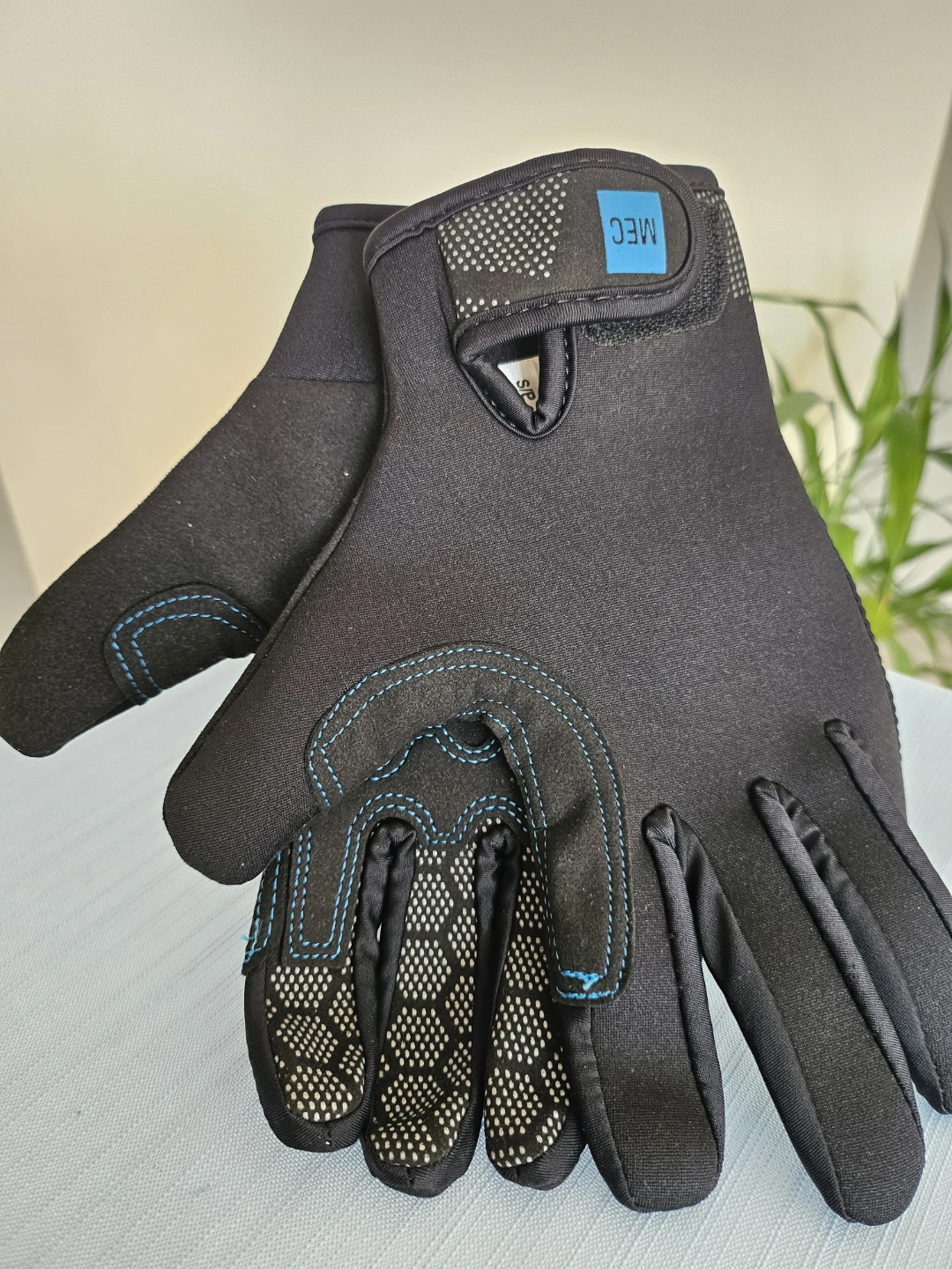 MEC Gloves Black- S/P