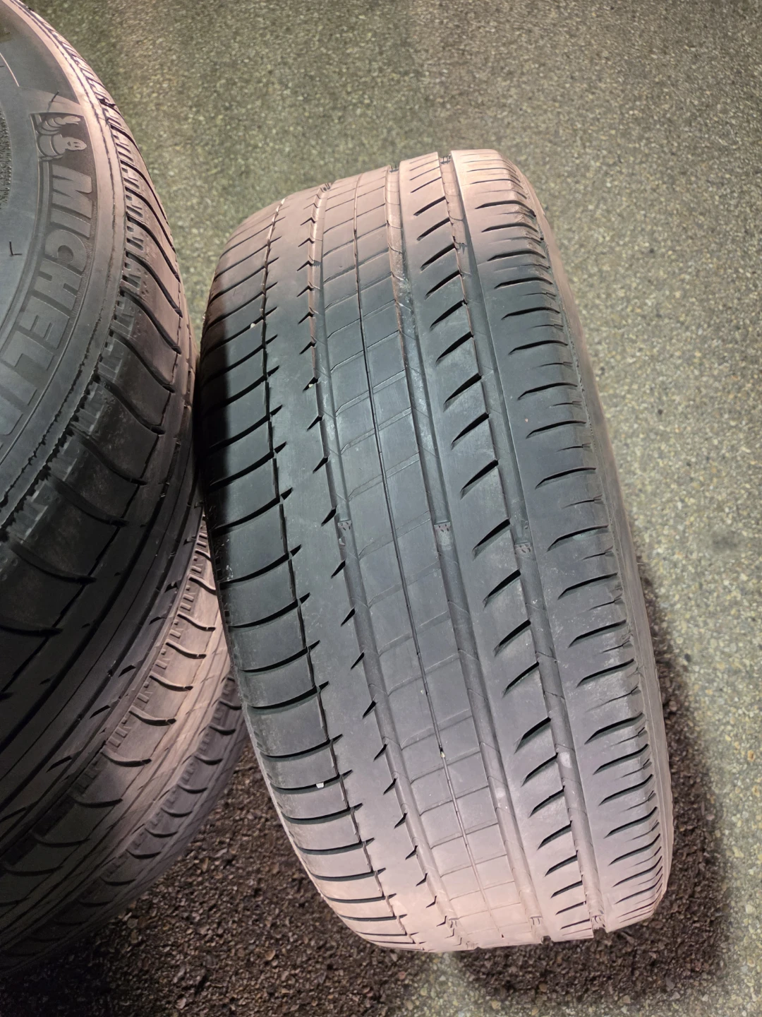 275/45R21  Michelin Latitude Sport - photo 2