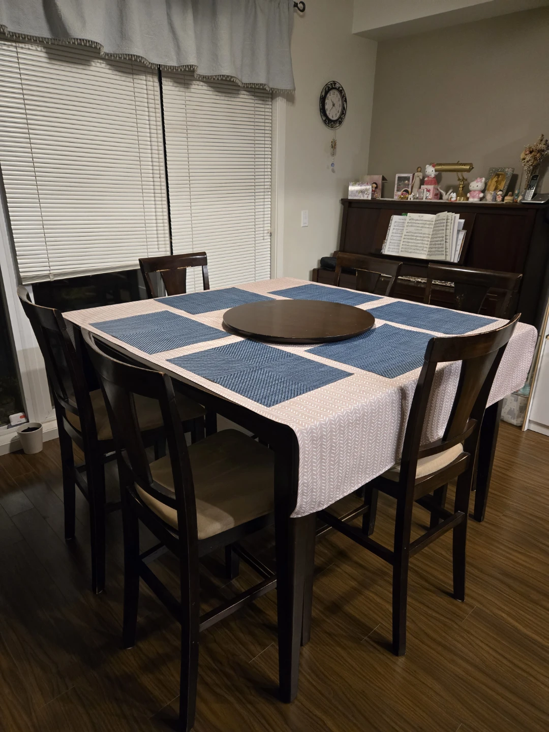 "Adjustable" Dark Wood high Dining Table with 6 Chairs