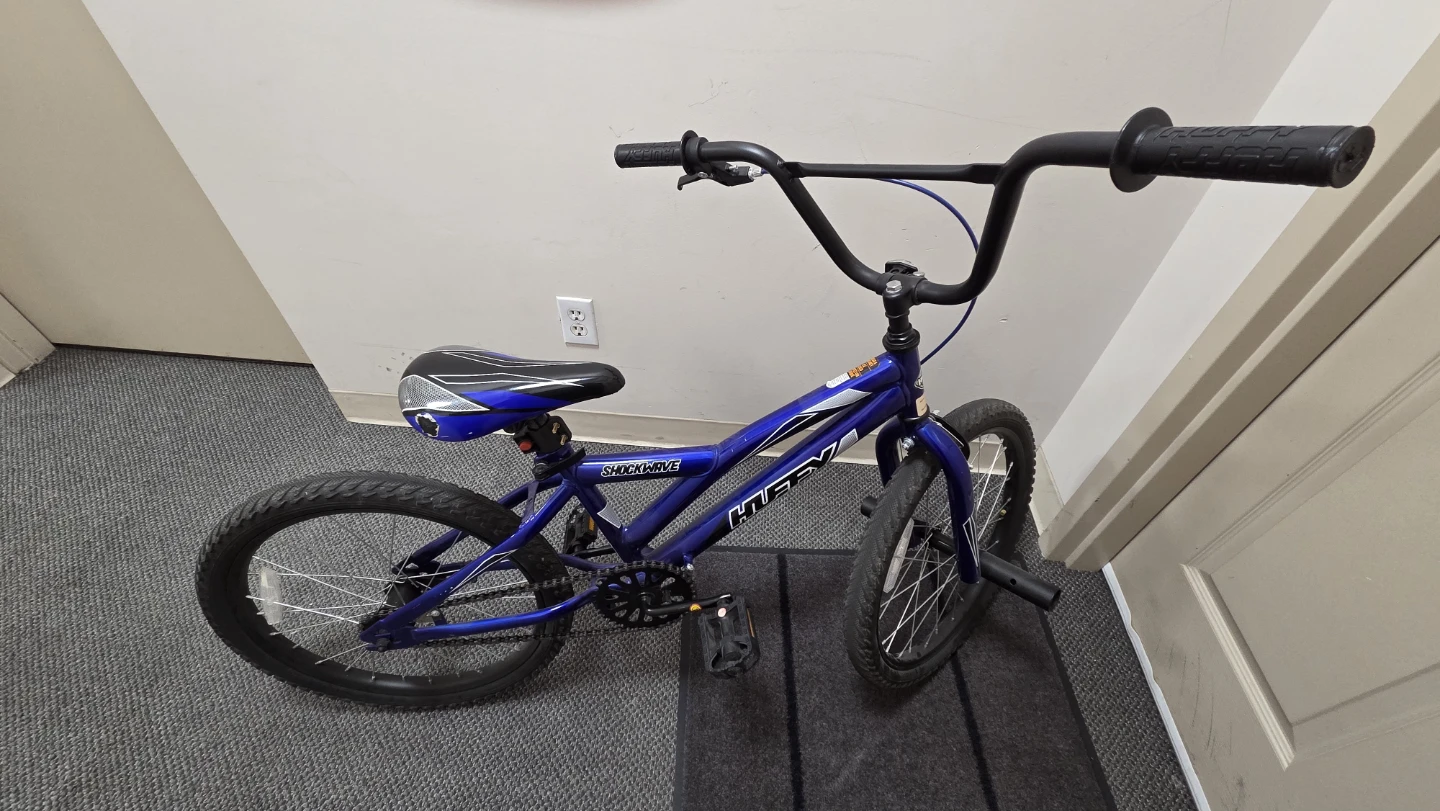 Kid's bike 20in - photo 3