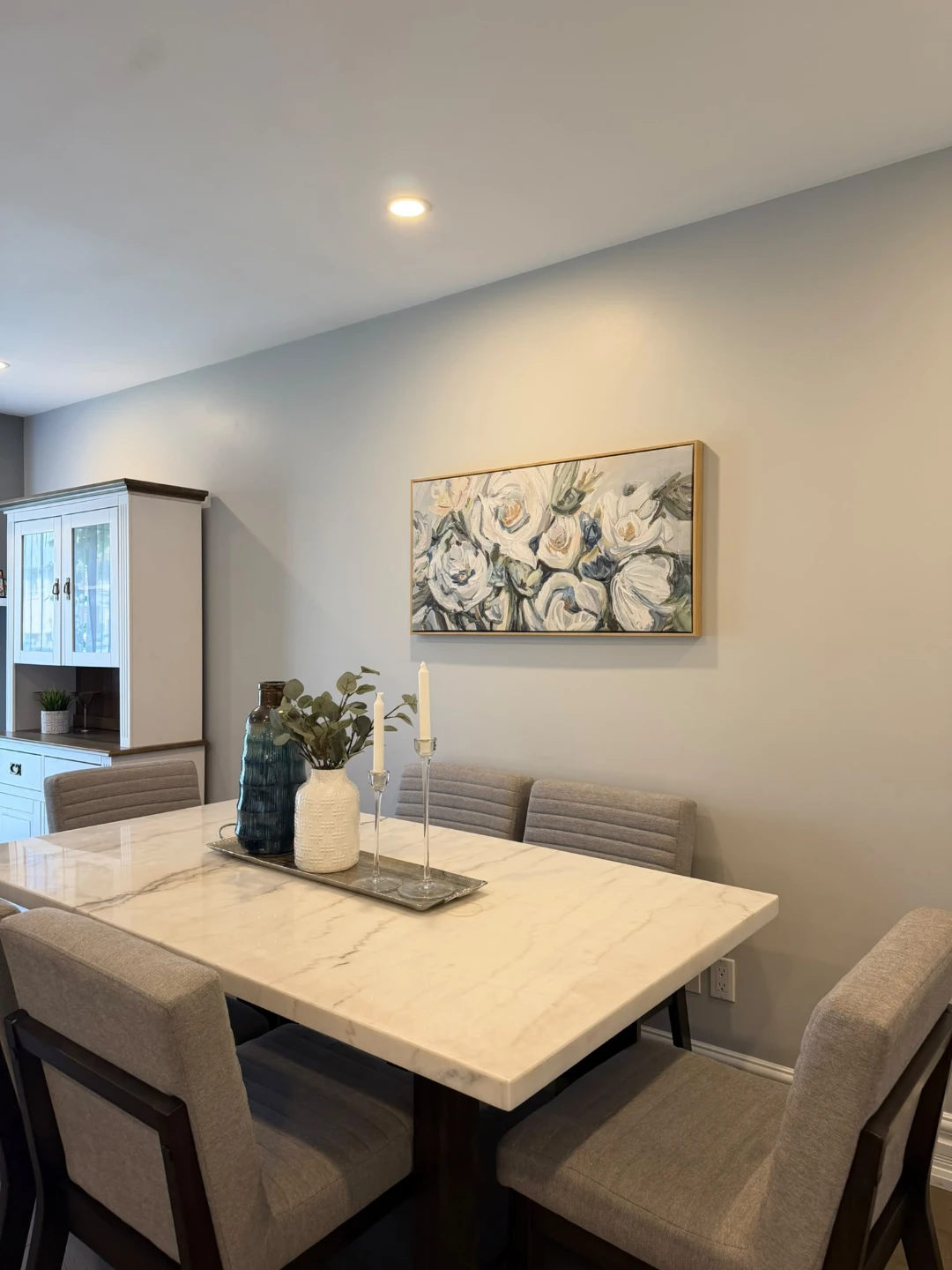 Dining Table with 6 chairs