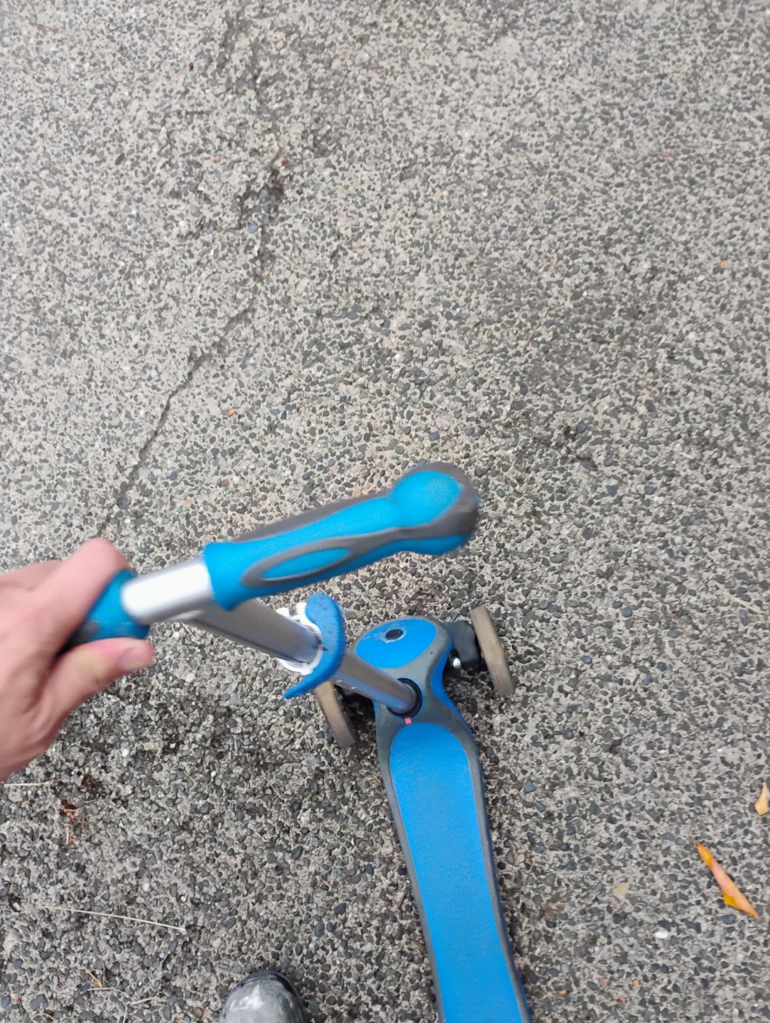 Globber 3-Wheel Kids Scooter - photo 3