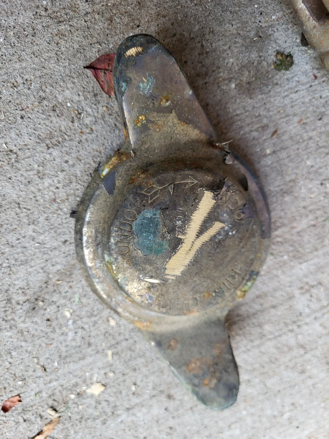 Antique Auto Car Parts- Chevy Brake and Brass Hub Cap - photo 2