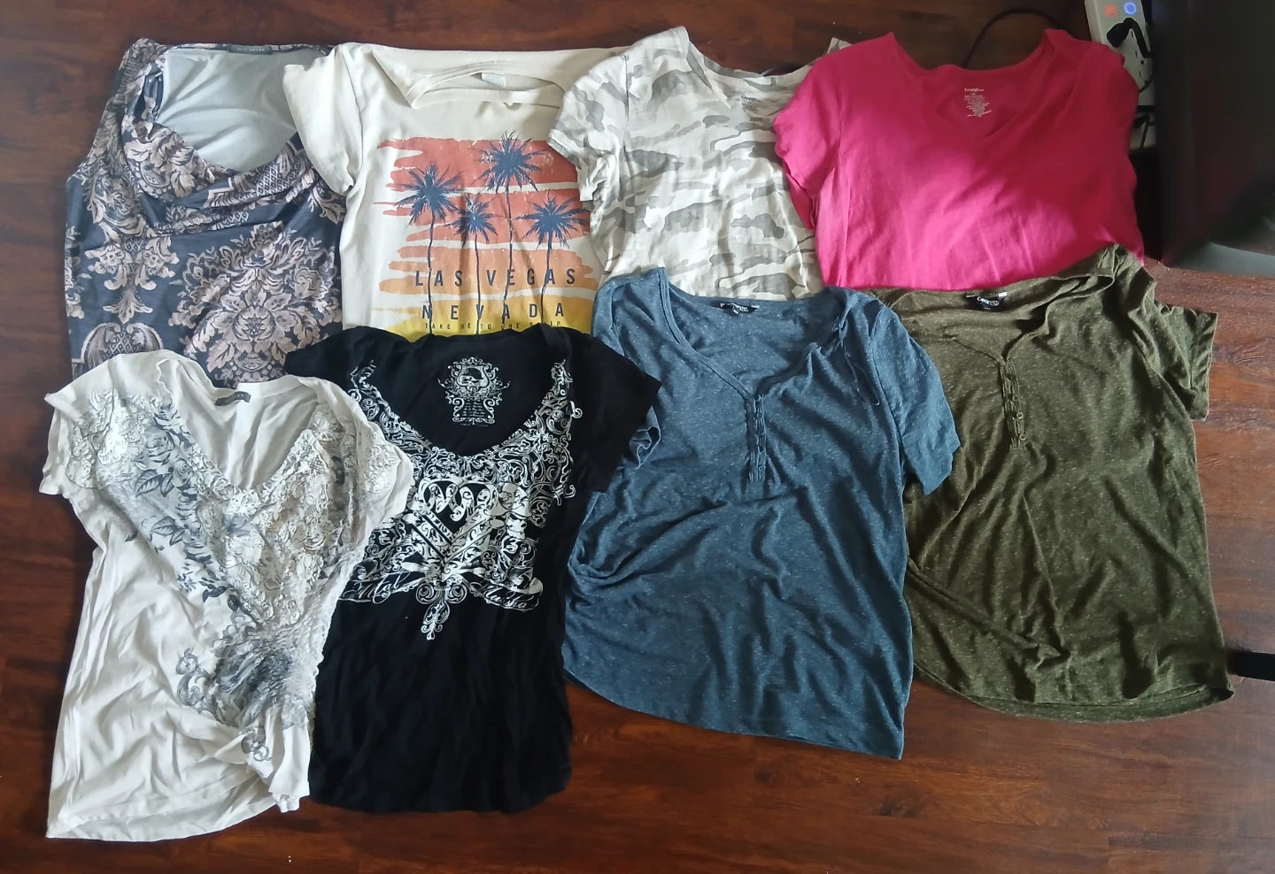 Large Women's Clothing Bundle - photo 3