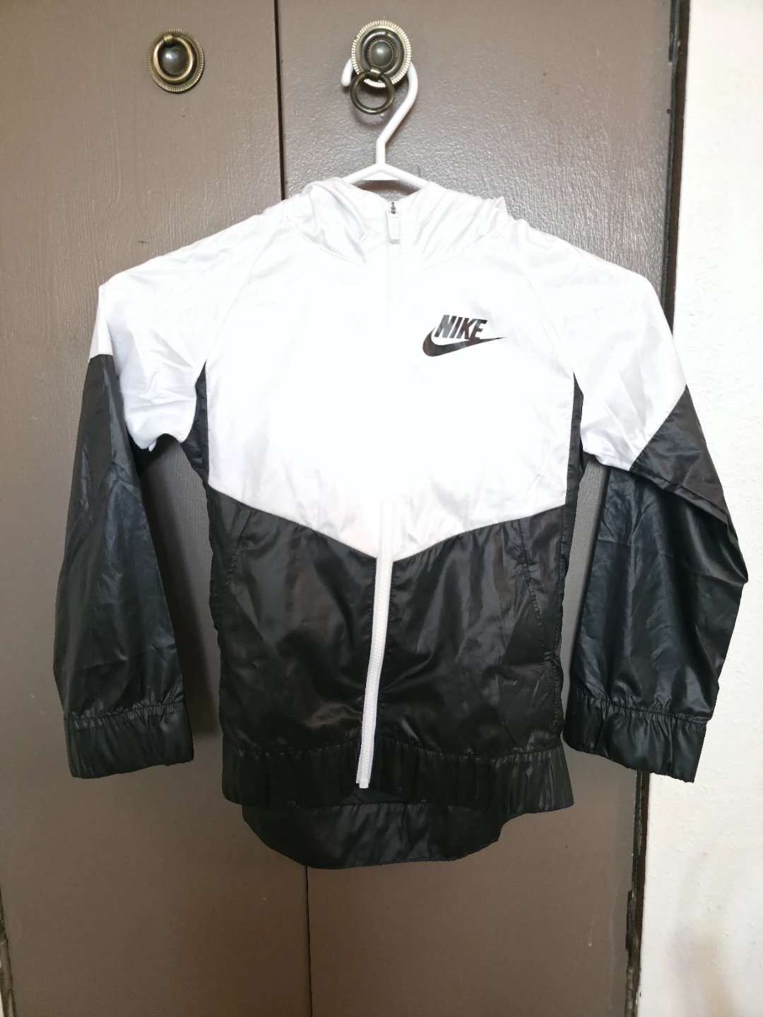 Nike Girls Windbreaker Jacket White and Black