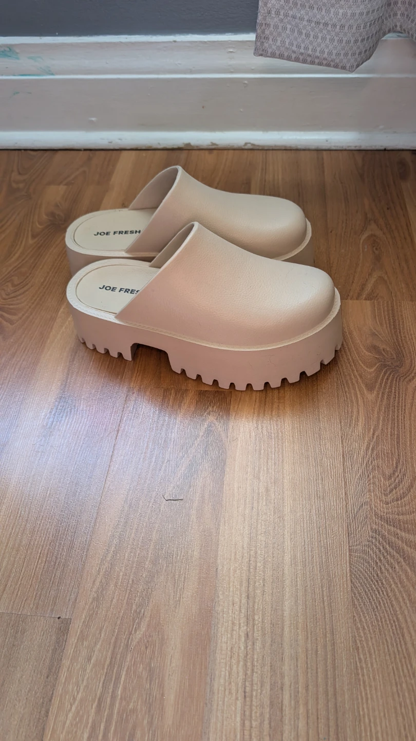 Joe Fresh Sandals and Platform Clogs Bundle - photo 2